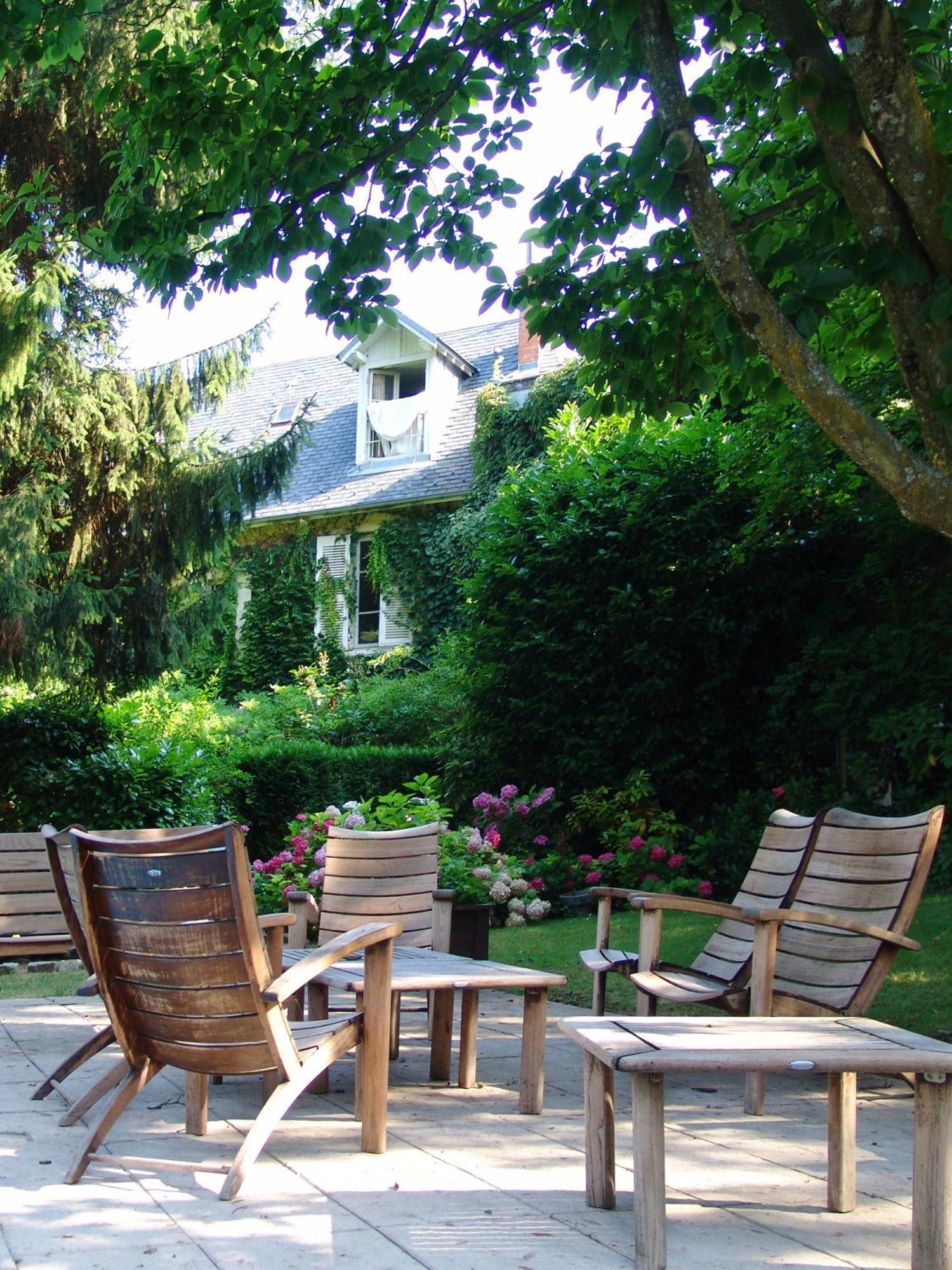 Hotel Restaurant Chavant Bresson  Exterior photo
